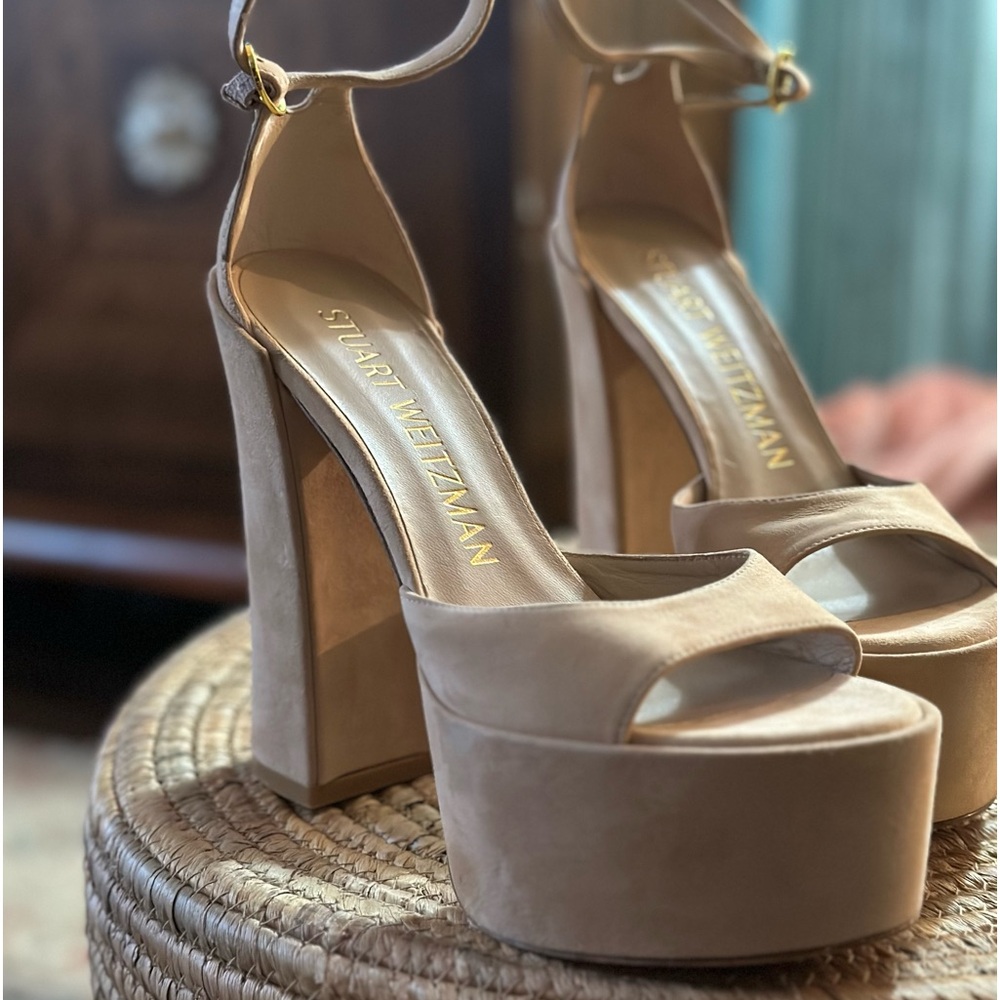 Stuart Weitzman Women's Skyhigh Platform, 7 1/2 never worn.